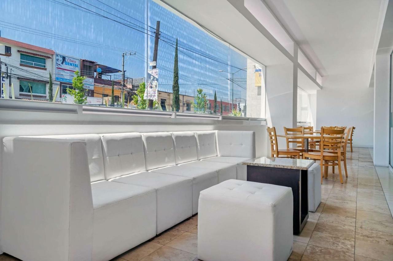 Comfort Inn Morelia Zewnętrze zdjęcie